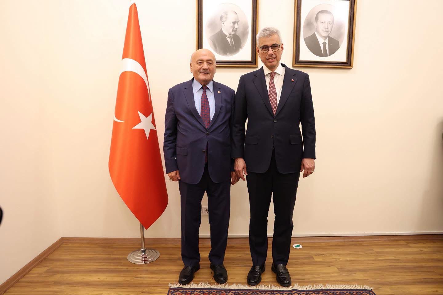 Erzincan merkez ve ilçelerdeki sağlık kuruluşlarına farklı branşlarda toplam 12
