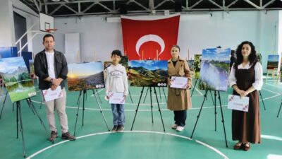 Erzincan’ın Üzümlü ilçesinde 29 Ekim Cumhuriyet Bayramı’nın 103. yıl dönümü