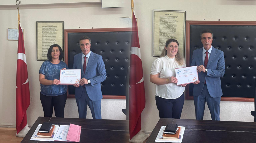 Erzincan’ın Üzümlü ilçesinde görev yapan öğretmenler, yürüttükleri yenilikçi ve çevre